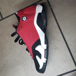 - Air Jordan 14 “TORO”